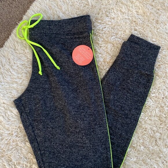 NWT-“GURU” ACTIVE- Joggers - Picture 1 of 10